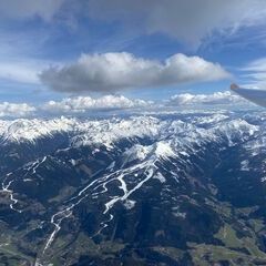Flugwegposition um 14:23:45: Aufgenommen in der Nähe von Gemeinde Filzmoos, 5532, Österreich in 3313 Meter